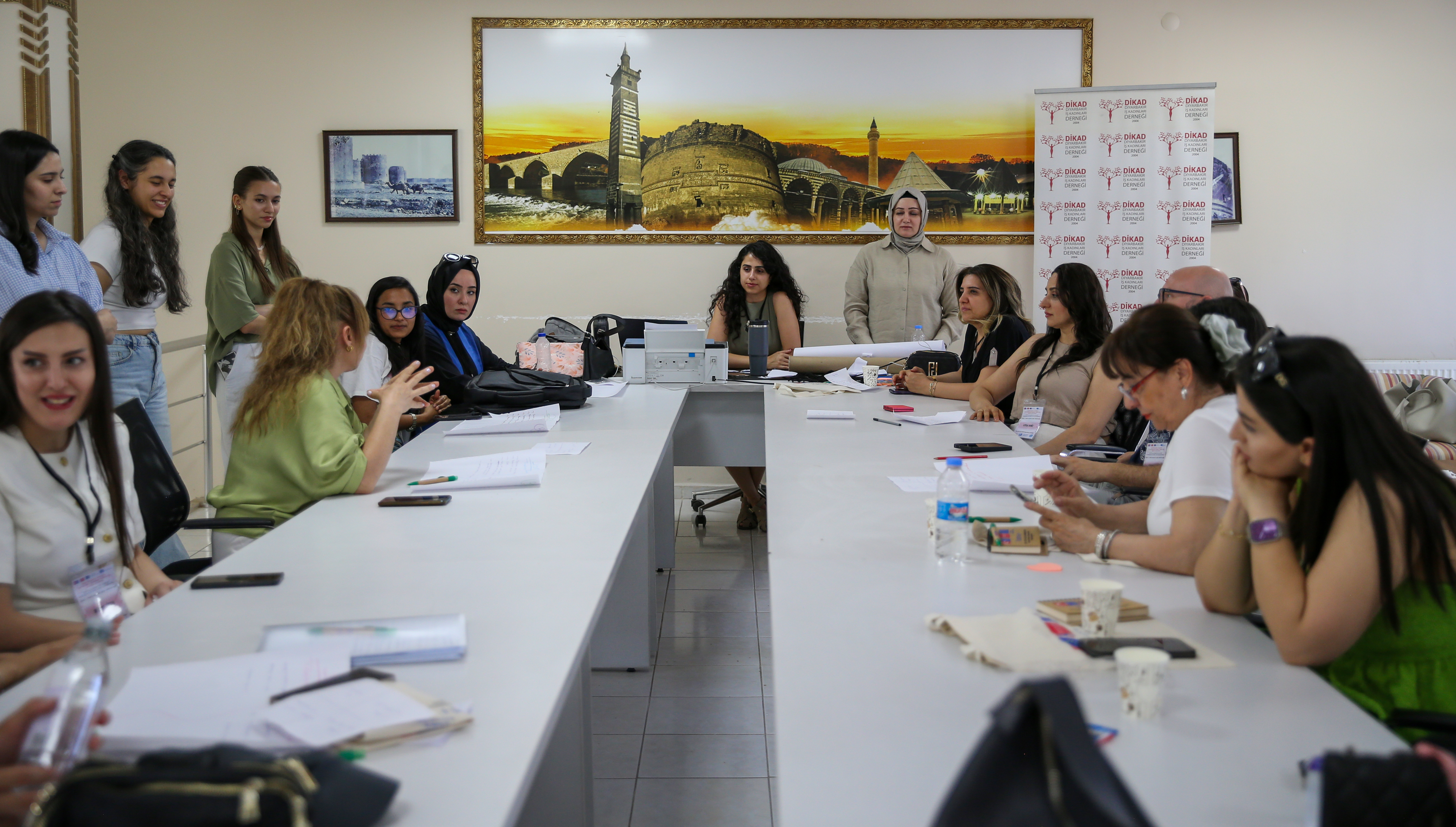 Kadınların dijital becerilerini geliştirmek için 4 ülkeden 32 katılımcı bir araya geldi