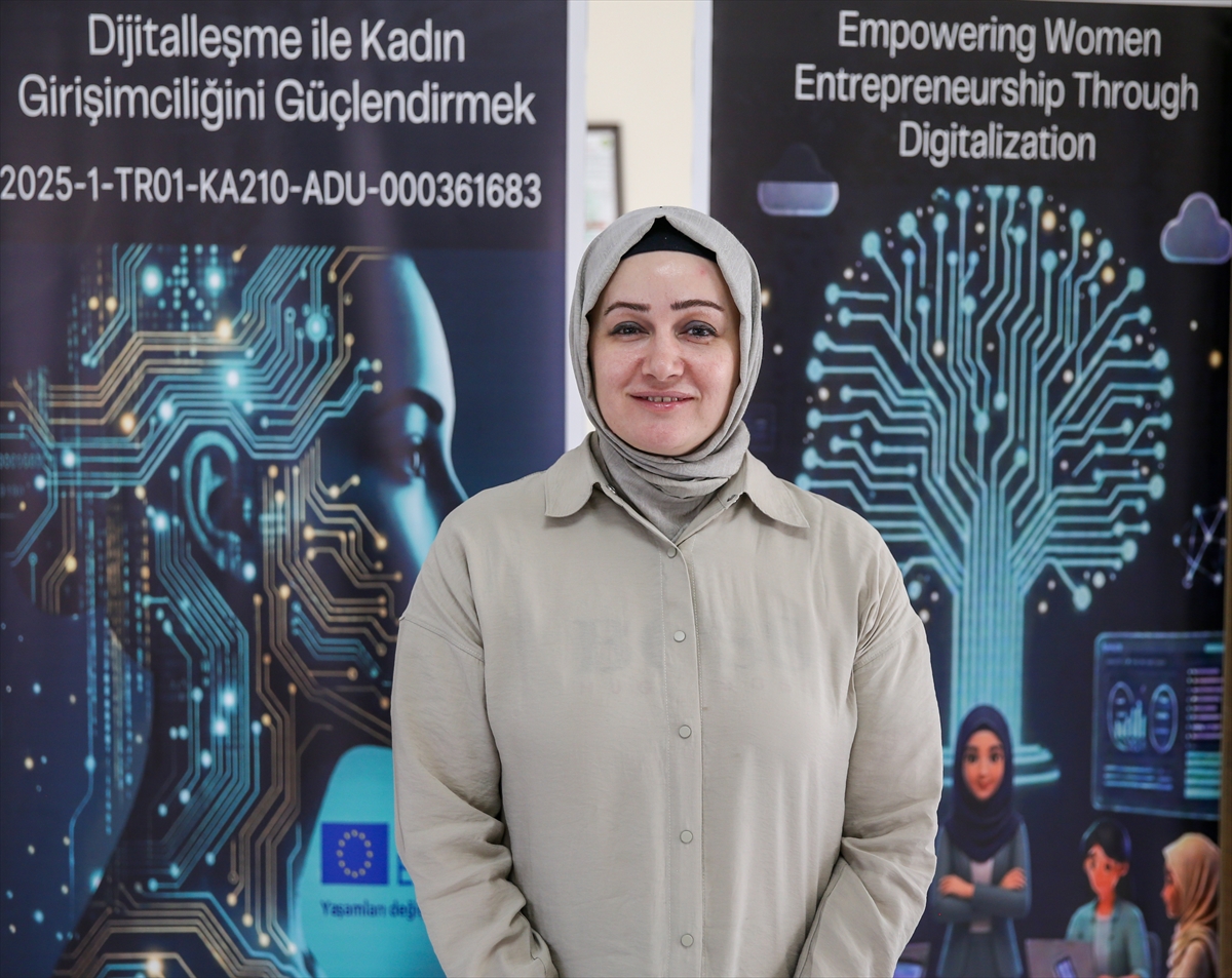 Kadınların dijital becerilerini geliştirmek için 4 ülkeden 32 katılımcı bir araya geldi