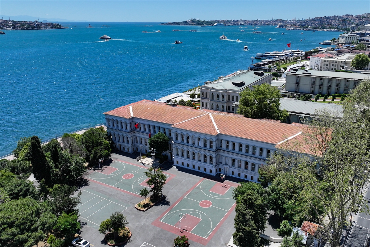 Beşiktaş Anadolu Lisesi: Çırağan'ın 155 yıllık mirası eğitimle