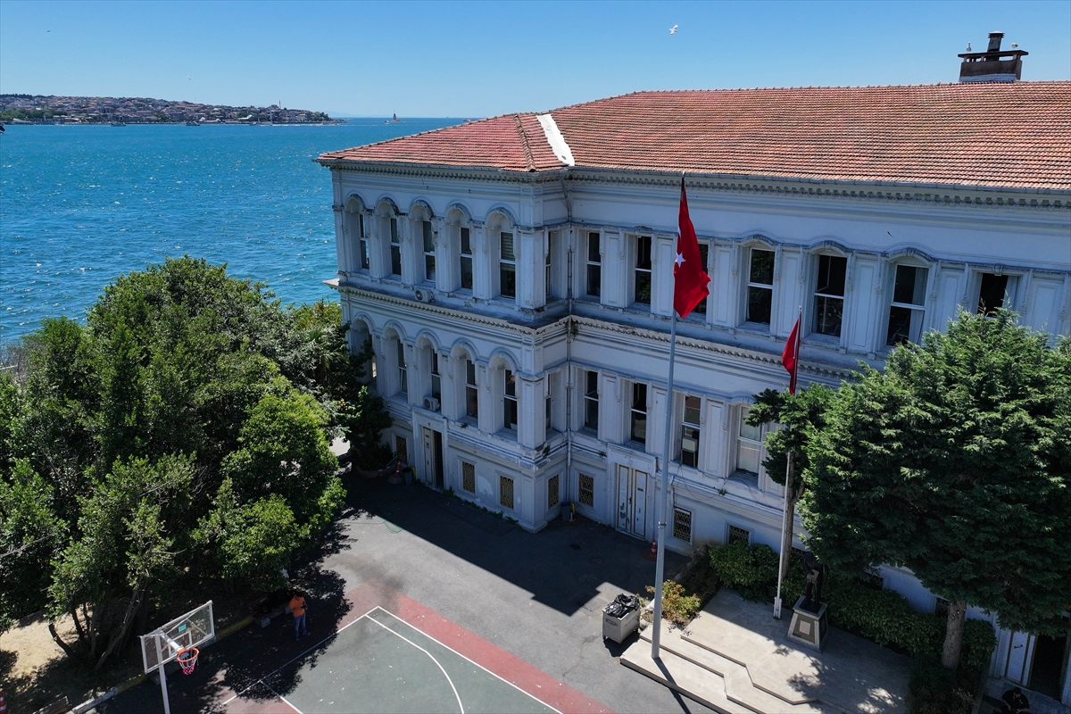 Beşiktaş Anadolu Lisesi: Çırağan'ın 155 yıllık mirası eğitimle