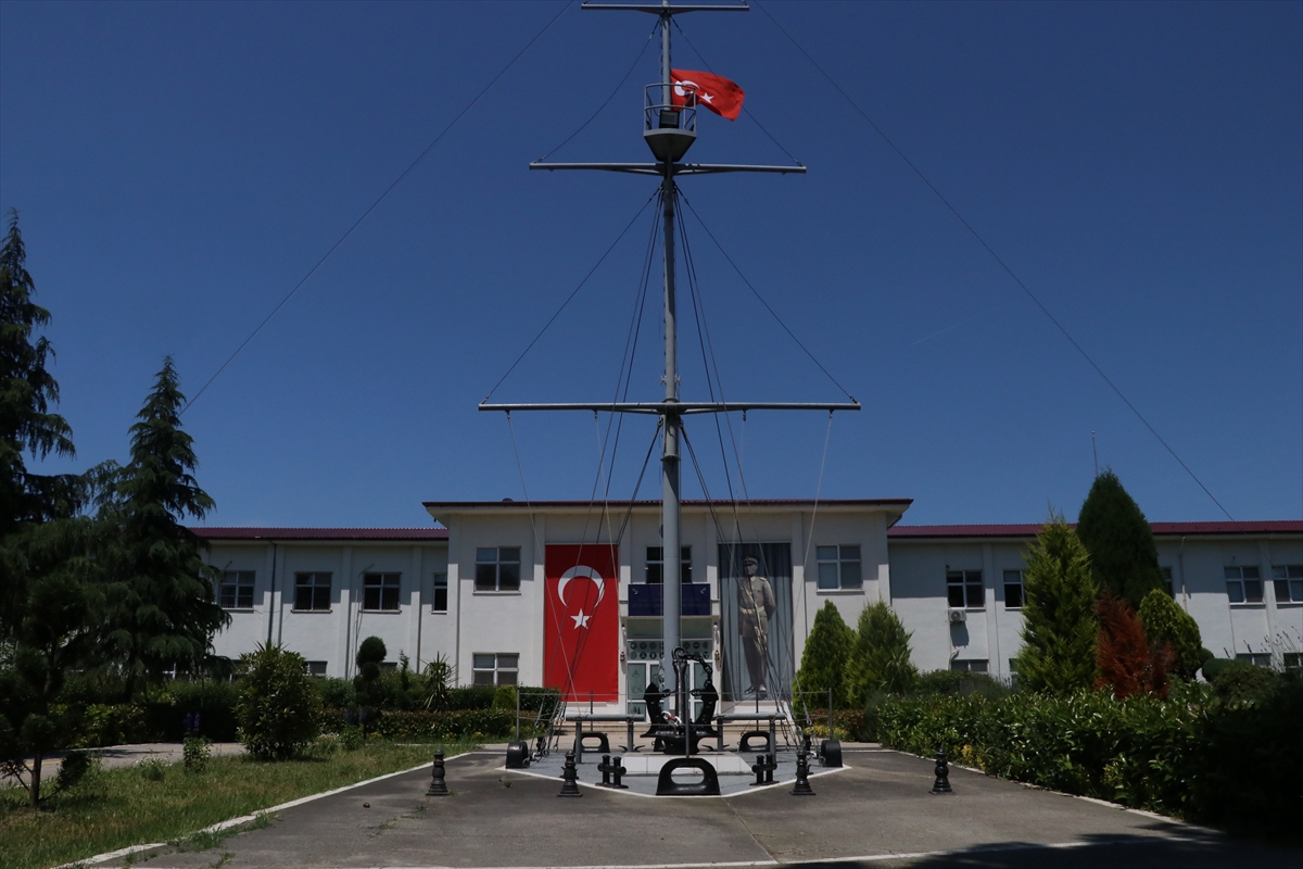 Mavi Vatan'ın astsubayları Yalova'da yetişiyor