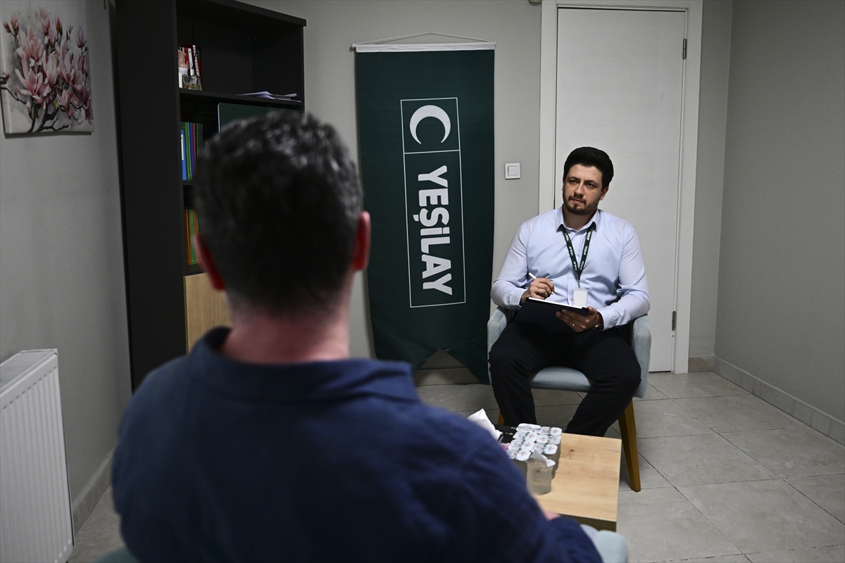 Yeşilayın desteğiyle kumardan kurtuldu çocuklarına yeniden güvenle sarıldı