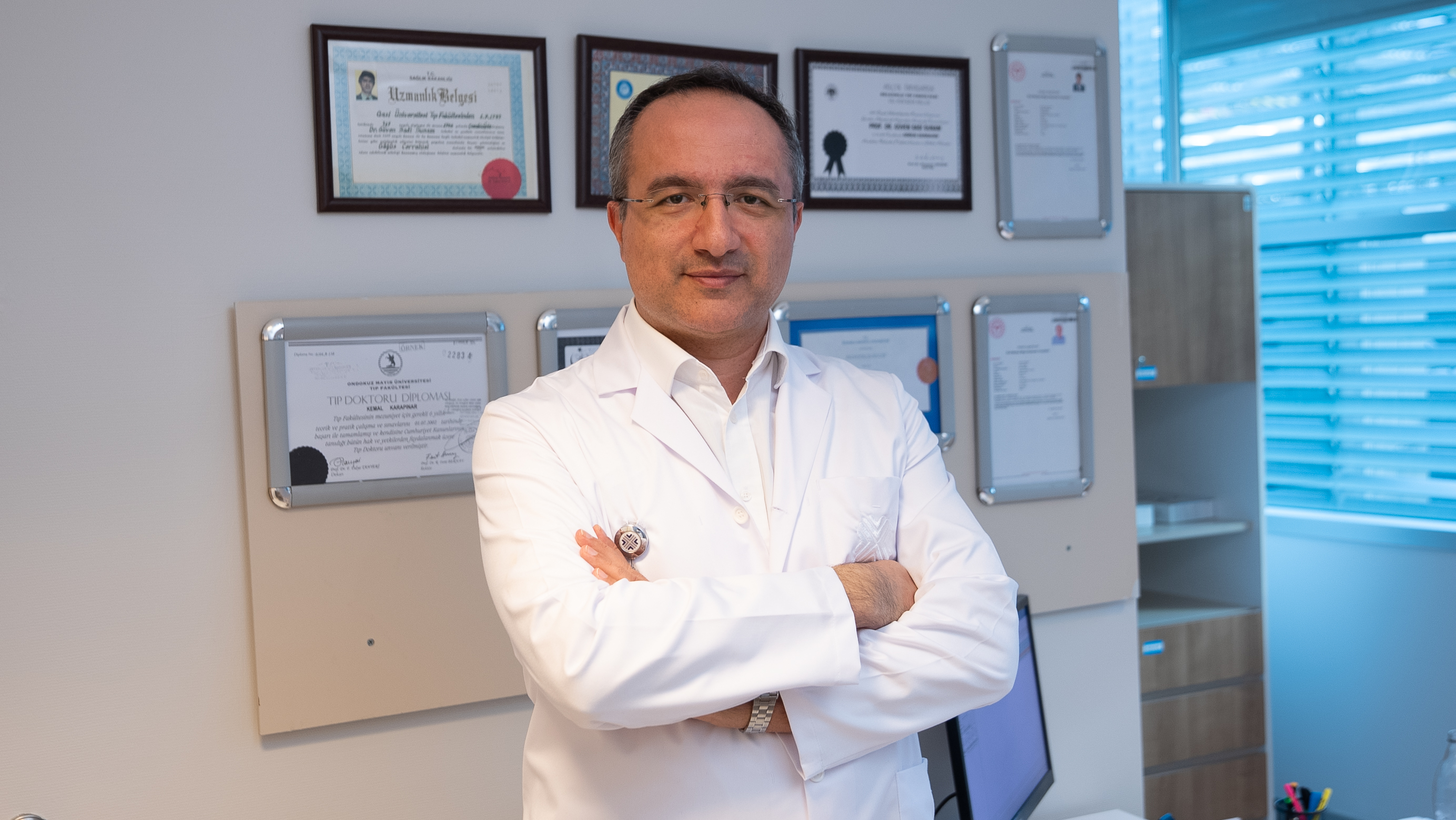 Prof. Karapınar: "Kunduracı göğsü" kalp ve akciğerleri etkiler