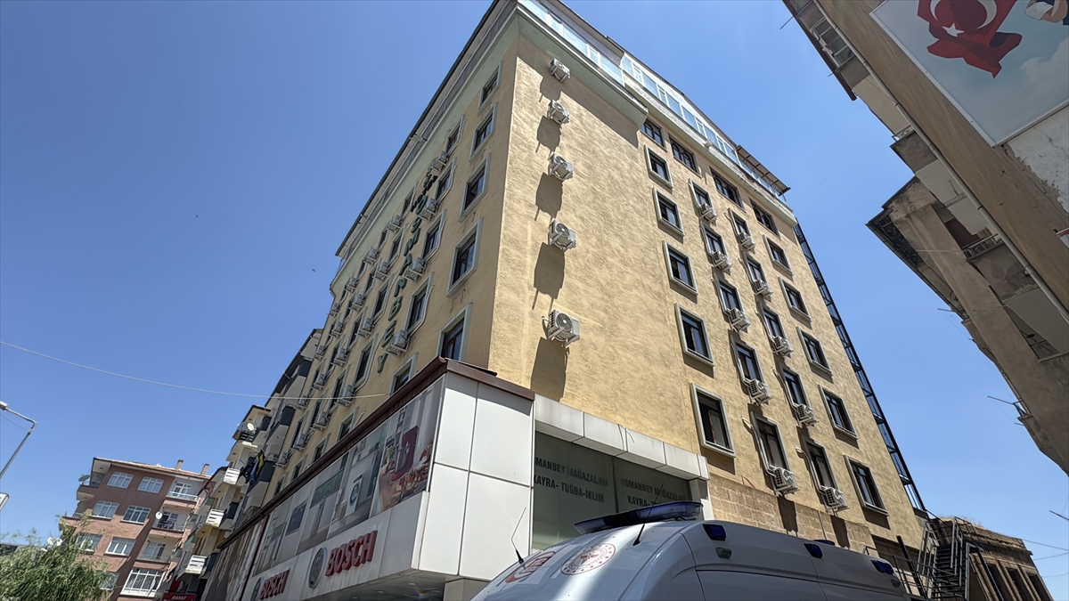 Ümit Eroğlu otel odasında ölü bulundu