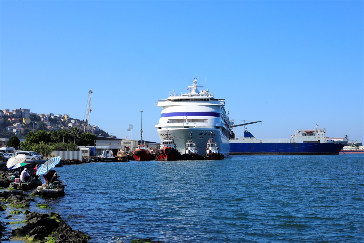 Astoria Grande Samsun'a demirledi