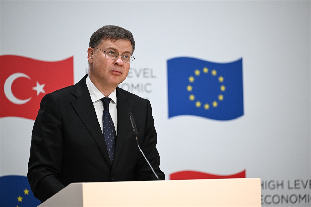 Dombrovskis: Türkiye AB için kilit ortak