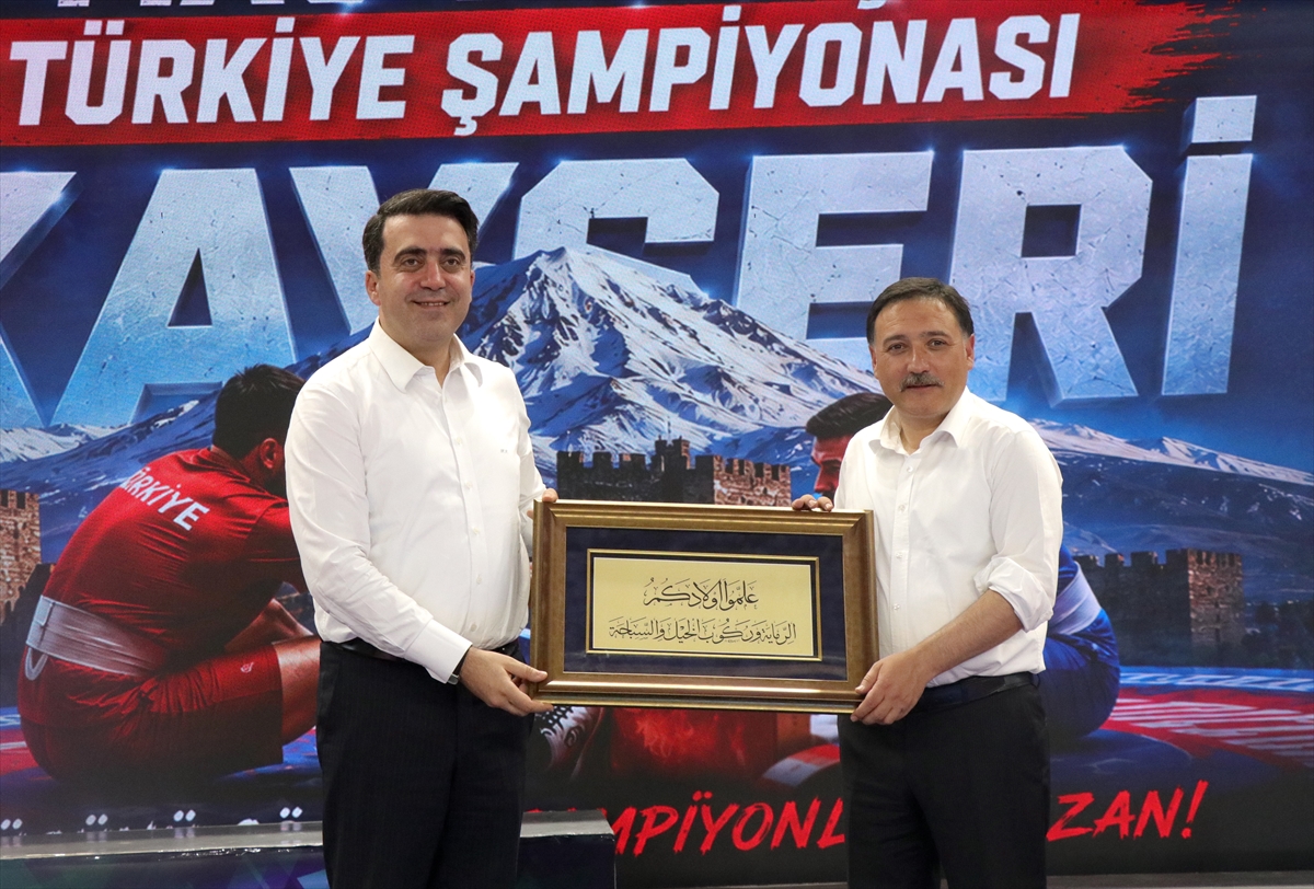 Minikler ve Yıldızlar Türkiye Mas Güreşi Şampiyonası sona erdi