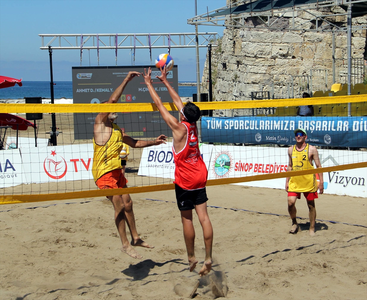 Plaj Voleybolu: Sinop Etabı Başladı
