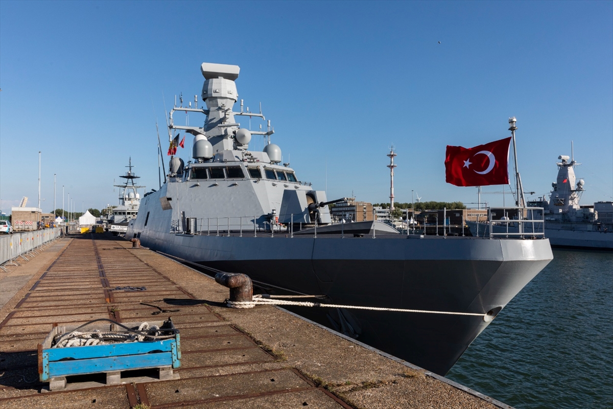 TCG Burgazada Belçika'da halkın ziyaretine açılacak