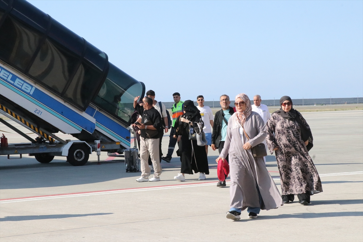 Rize-Artvin'e Suudi Arabistan'dan direkt uçuş başladı