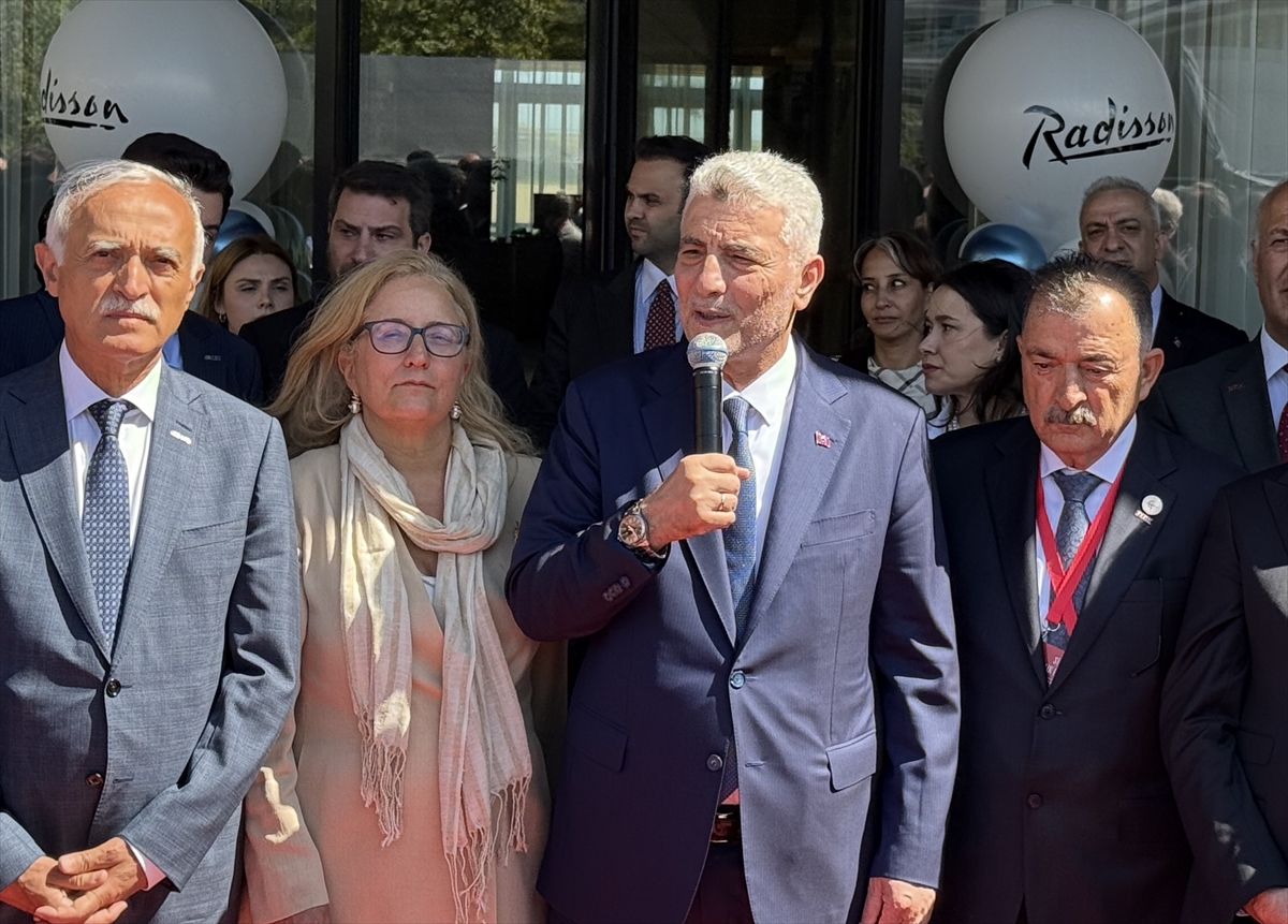 Bolat: Türkiye küresel zorluklara rağmen öne çıkıyor
