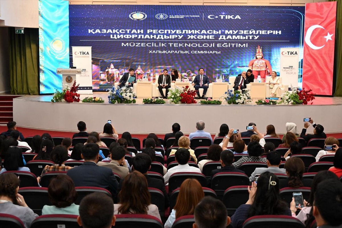 TİKA: Kazakistan'a dijitalleşme eğitimi verildi