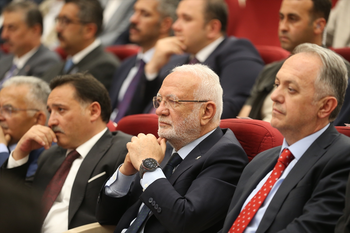 Tamer Karadağlı: Turizm elçisi ödülü aldım