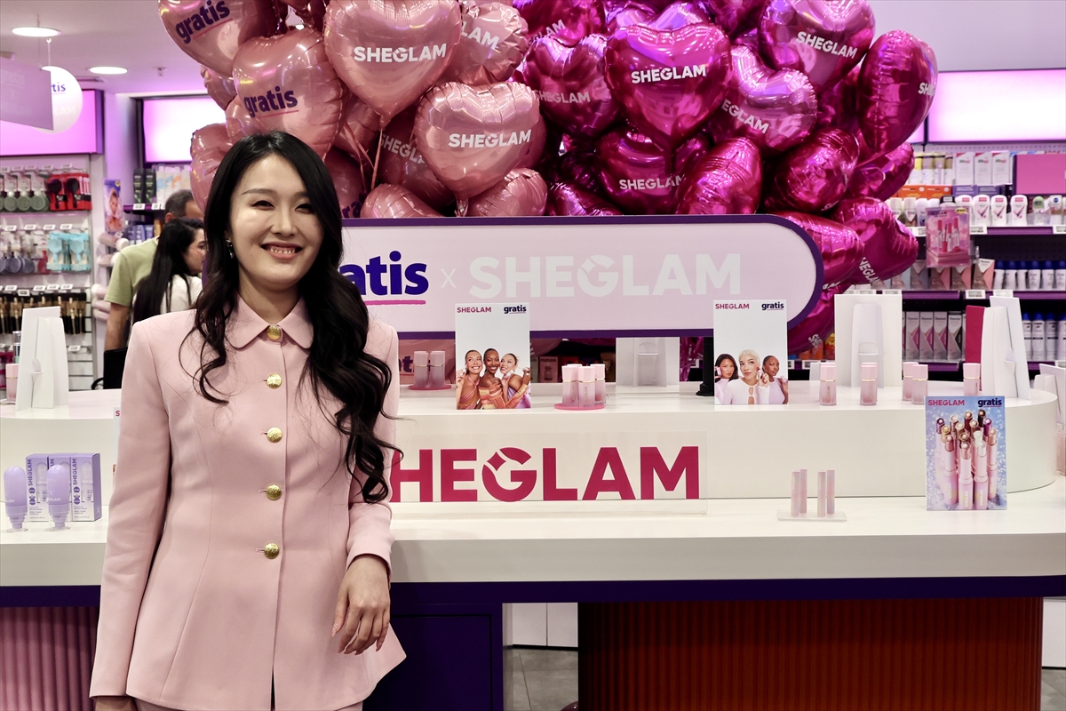 Gratis, küresel makyaj markası Sheglam'ı Türkiye'ye getirdi