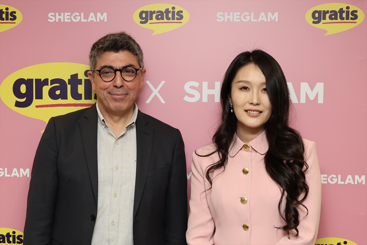 Gratis, küresel makyaj markası Sheglam'ı Türkiye'ye getirdi