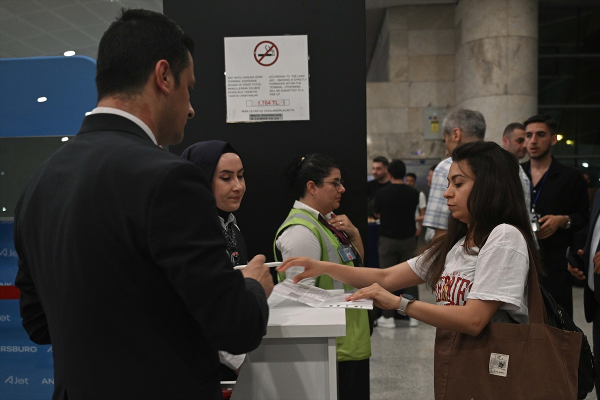 AJet'in Ankara-St. Petersburg hattındaki ilk uçuşu yapıldı