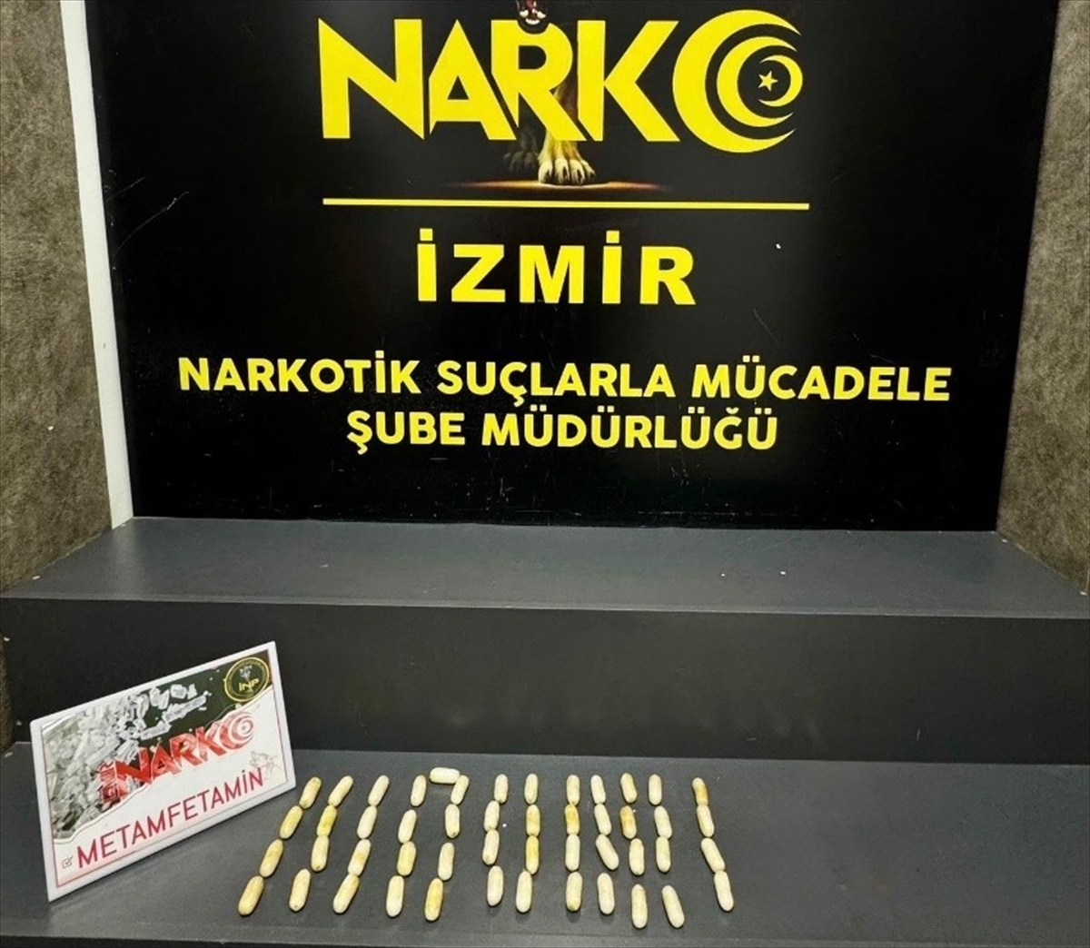 İzmir'de bağırsaklarında uyuşturucu bulunan şüpheli tutuklandı