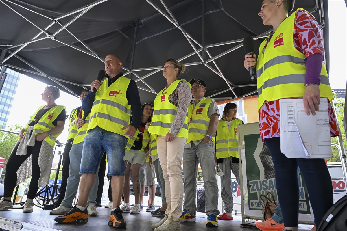 Almanya'da perakende çalışanları greve gidiyor