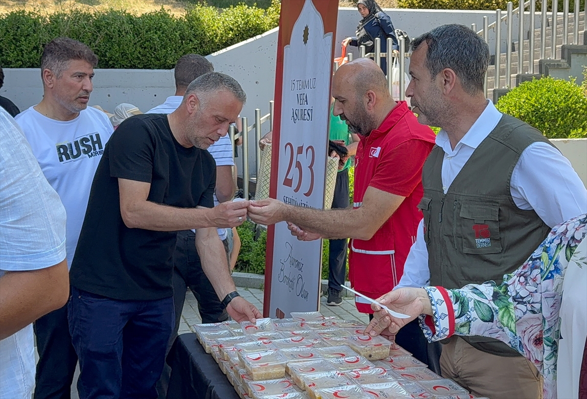 15 Temmuz Derneğinden muharrem ayı dolayısıyla aşure etkinliği