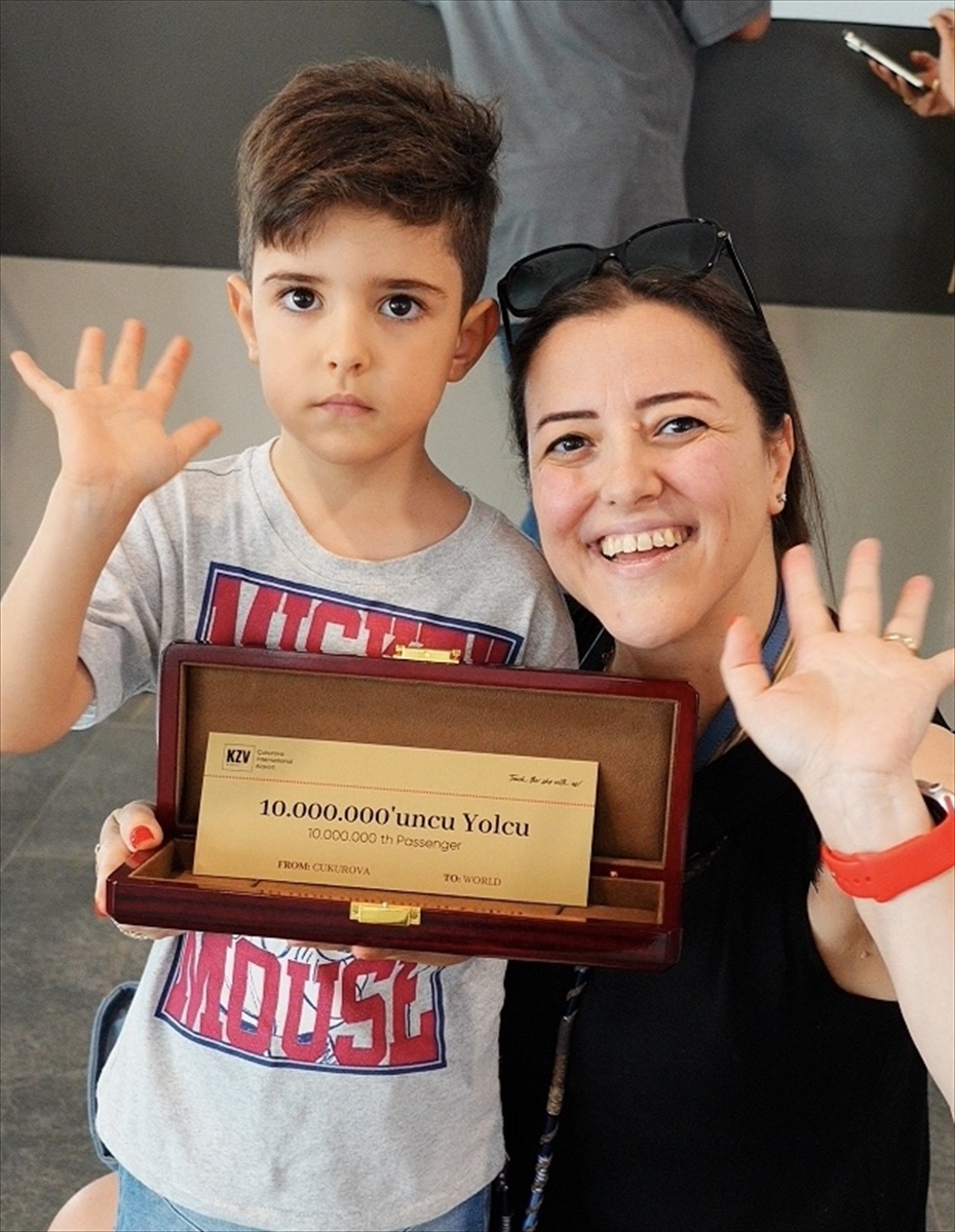 Çukurova Havalimanı 10 milyonuncu yolcusunu ağırladı
