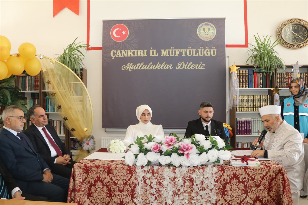 Çankırı'da, TDV'nin "İki İnsan Bir Hayat Projesi" kapsamında genç çift dünyaevine girdi