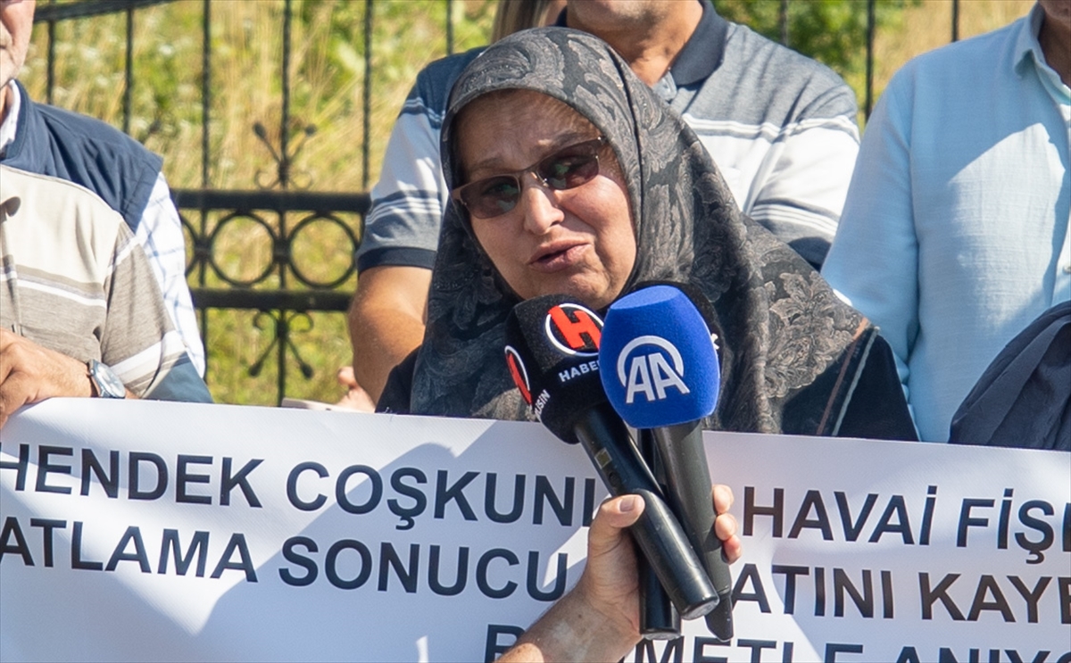 Sakarya'da havai fişek fabrikasındaki patlamada hayatını kaybeden işçiler anıldı