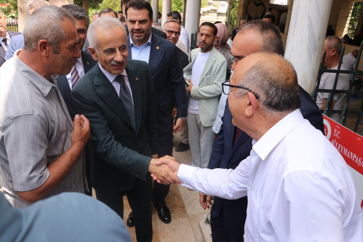 Ulaştırma ve Altyapı Bakanı Uraloğlu, Tekirdağ'da ziyaretlerde bulundu