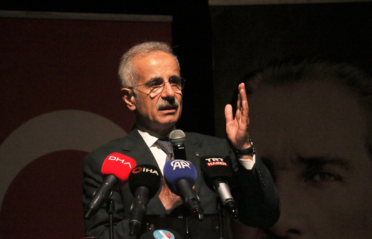 Bakan Uraloğlu, Tekirdağ'da AK Parti İl Danışma Meclisi Toplantısı'nda konuştu: