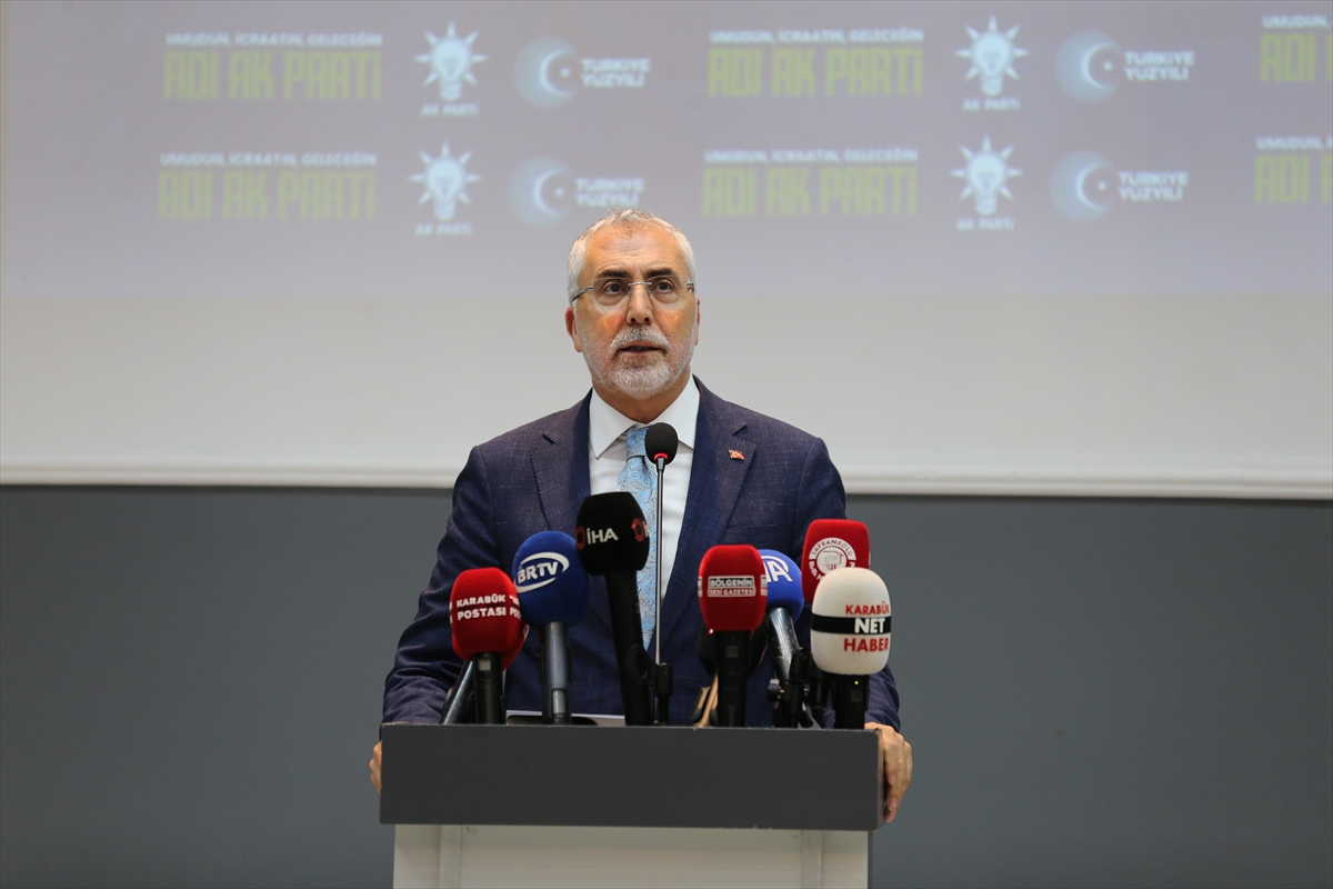 Bakan Işıkhan, Karabük'te "Genişletilmiş İl Danışma Meclisi Toplantısı"nda konuştu: