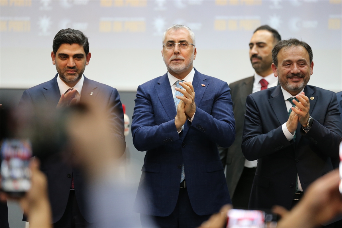 Bakan Işıkhan, Karabük'te "Genişletilmiş İl Danışma Meclisi Toplantısı"nda konuştu: