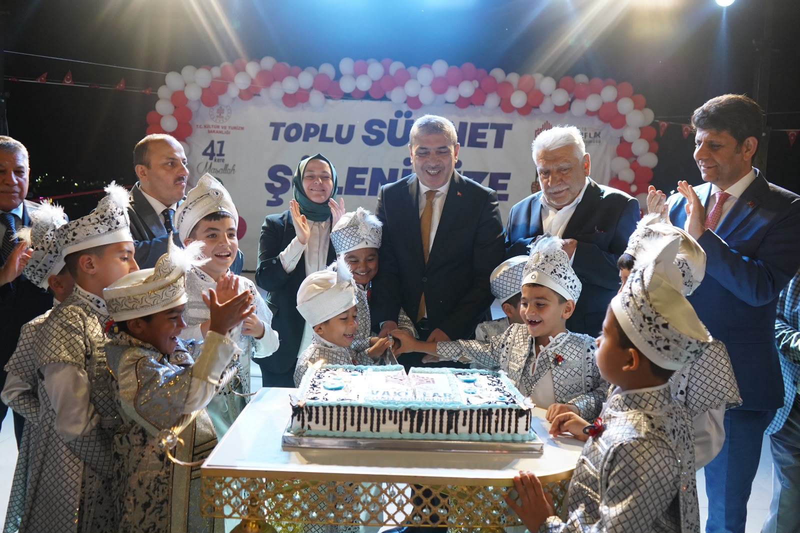 Gaziantep'te 41 çocuk için sünnet şöleni