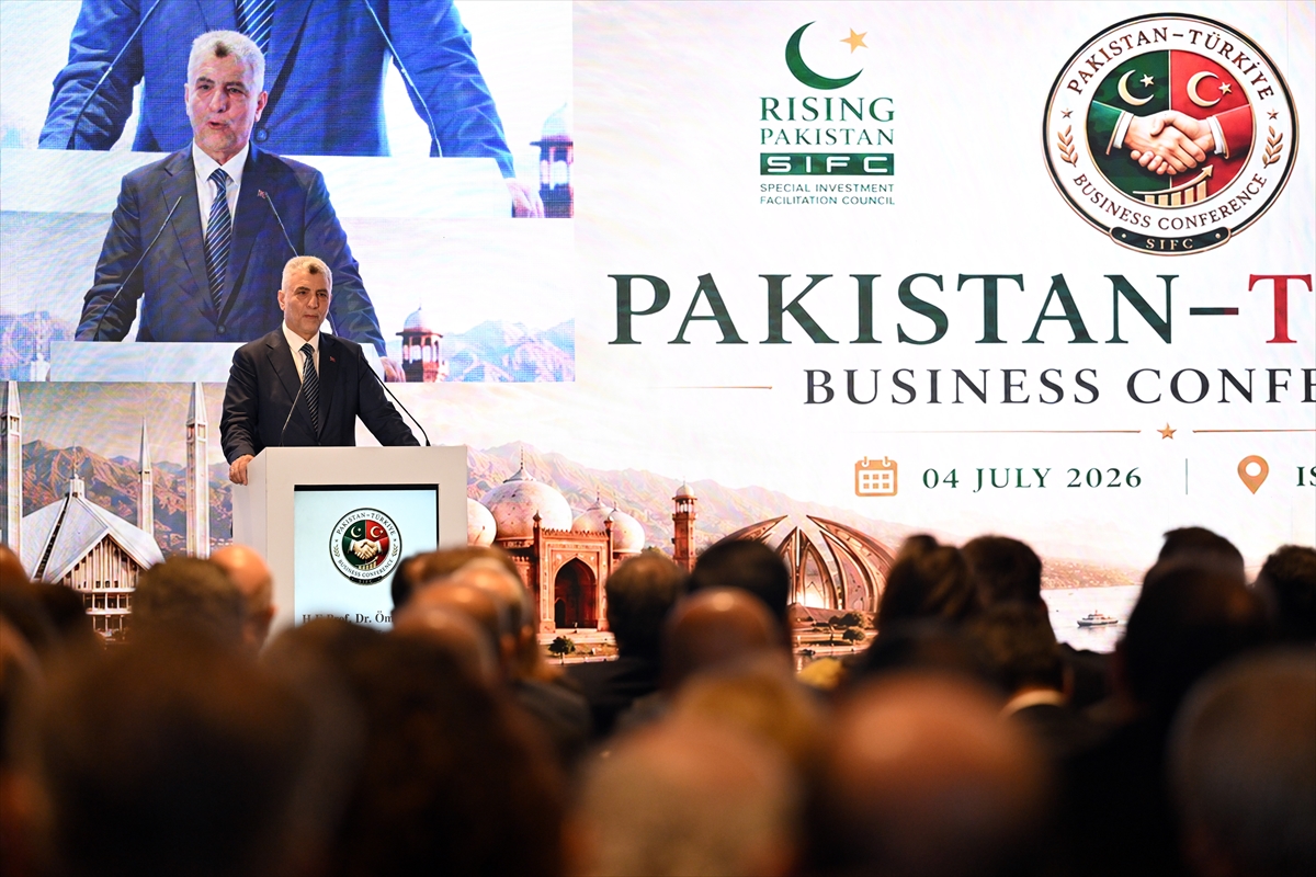 Ticaret Bakanı Bolat: Pakistan'daki Türk yatırımları 2 milyar doları aştı