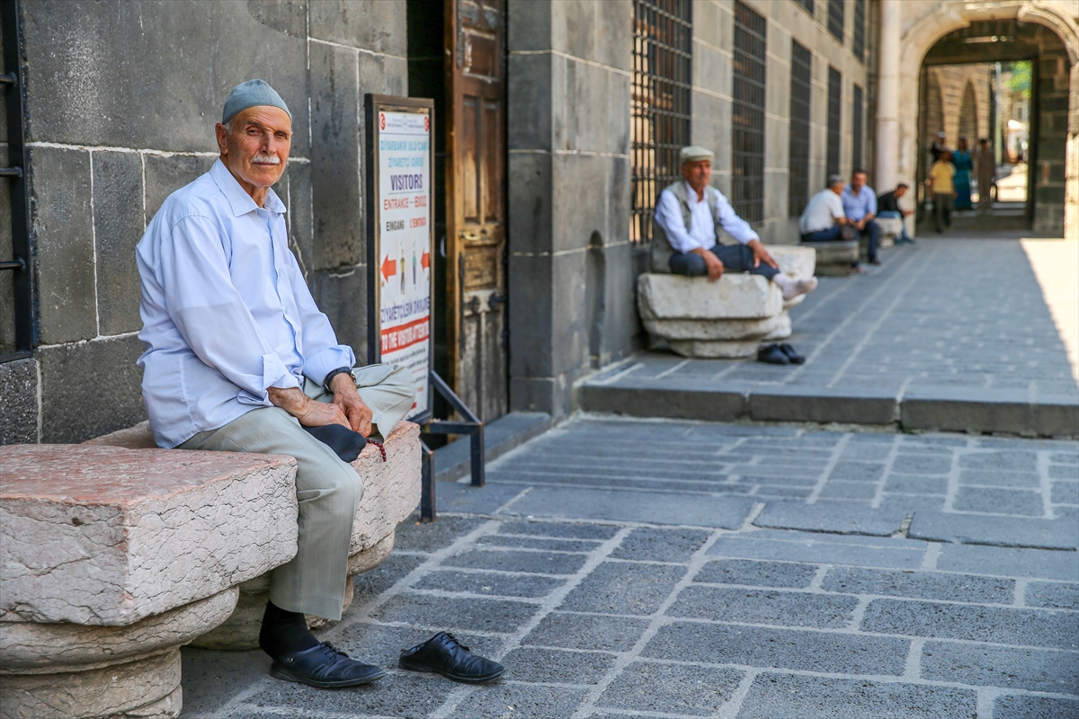 Diyarbakır'da sıcak hava hayatı olumsuz etkiledi
