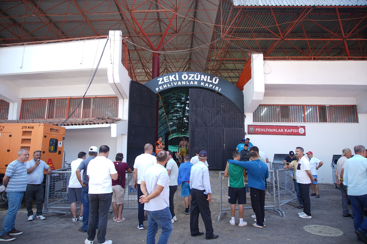 665. Tarihi Kırkpınar Yağlı Güreşleri devam ediyor