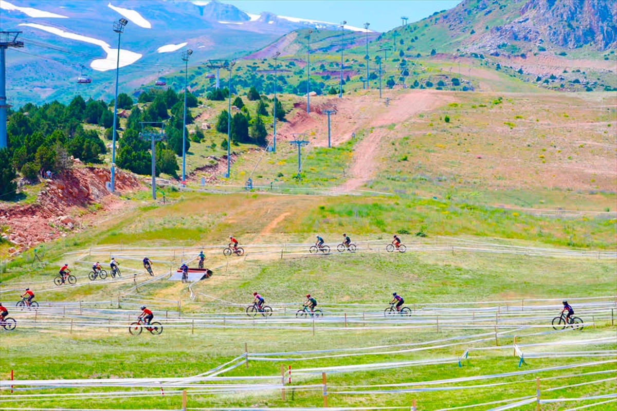 Ergan MTB Cup Yarışı Erzincan'da Başladı