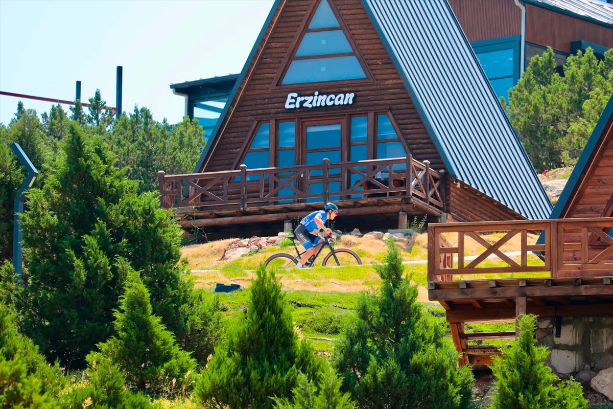 Ergan MTB Cup Yarışı Erzincan'da Başladı