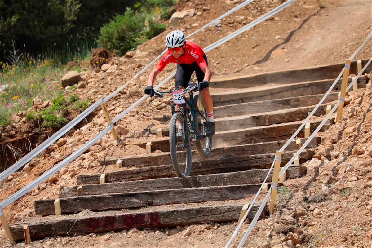 Ergan MTB Cup Yarışı Erzincan'da Başladı