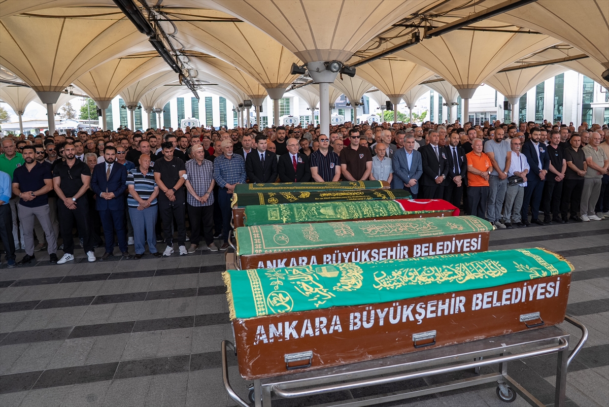 Ülkü Ocaklarının eski yöneticilerinden Soner Arın başkentte son yolculuğuna uğurlandı