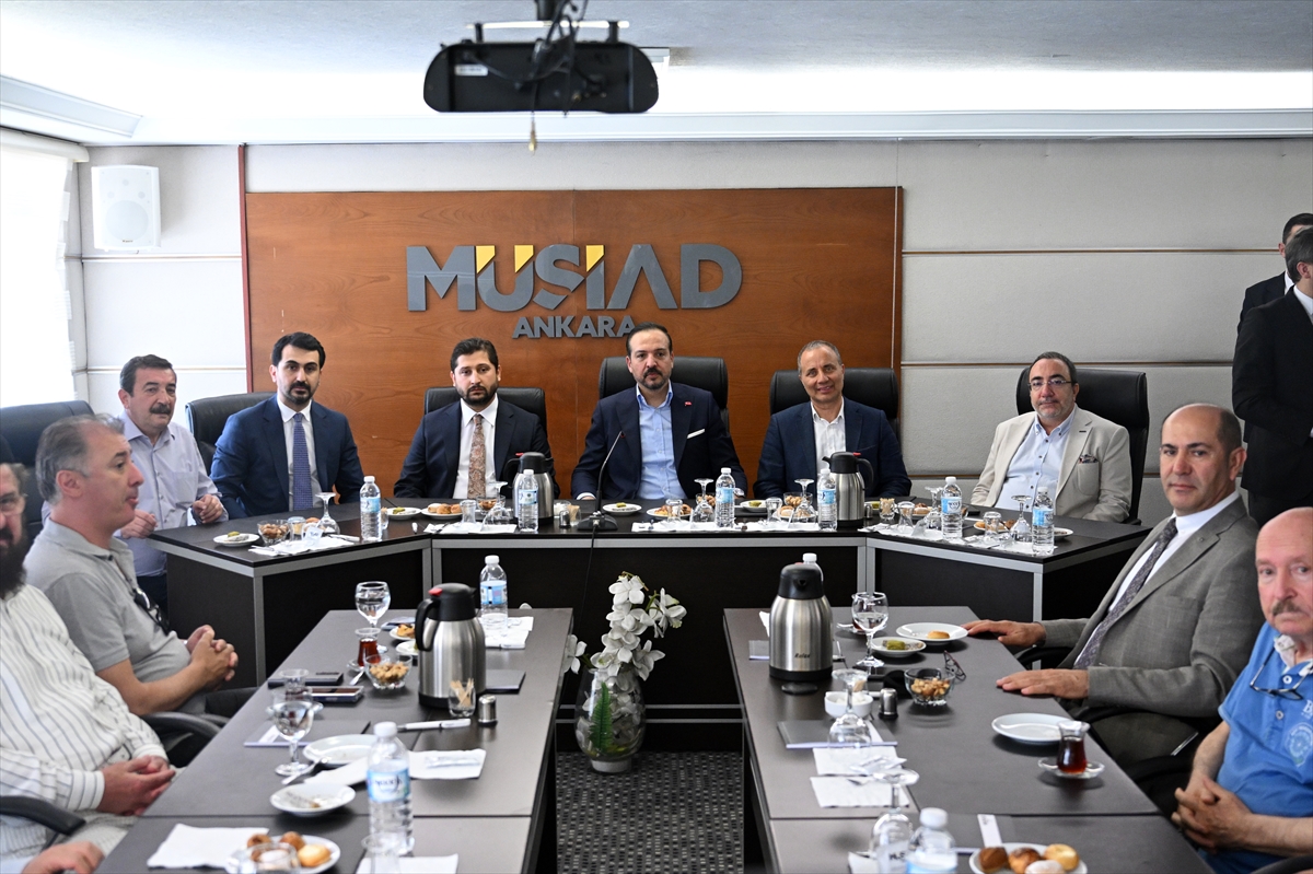 AK Parti Genel Başkan Yardımcısı Zorlu, Çankaya'da bazı STK'leri ziyaret etti