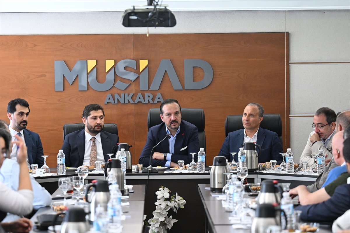 AK Parti Genel Başkan Yardımcısı Zorlu, Çankaya'da bazı STK'leri ziyaret etti