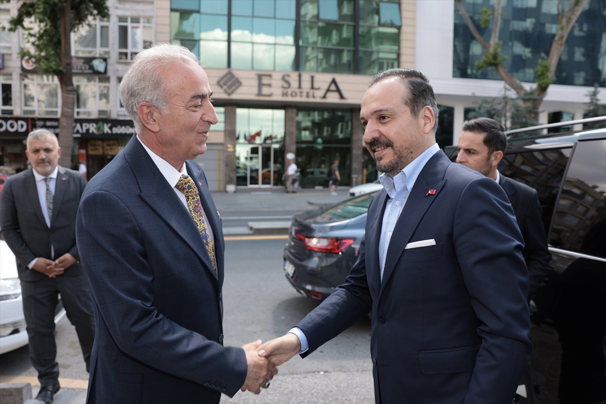 AK Parti Genel Başkan Yardımcısı Zorlu, Çankaya'da bazı STK'leri ziyaret etti