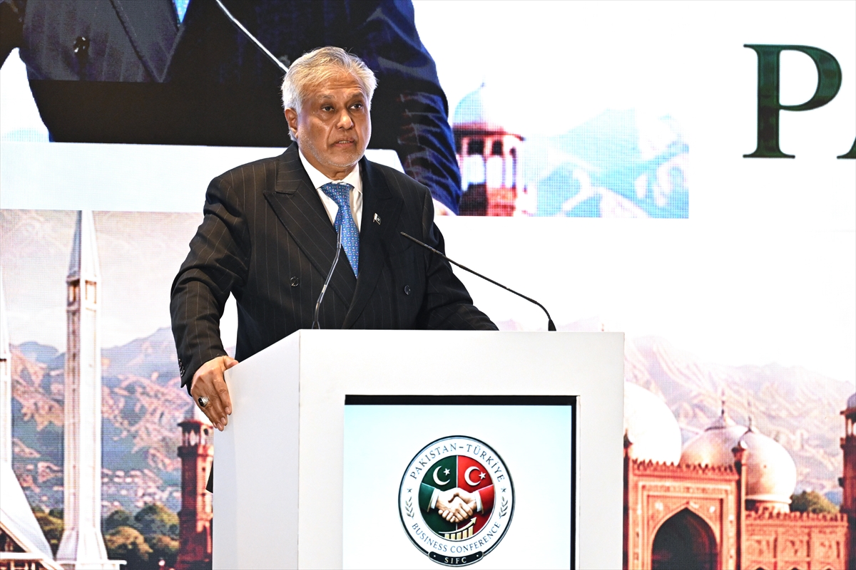 Pakistan Dışişleri Bakanı Dar: Birlikte hareket etmeliyiz
