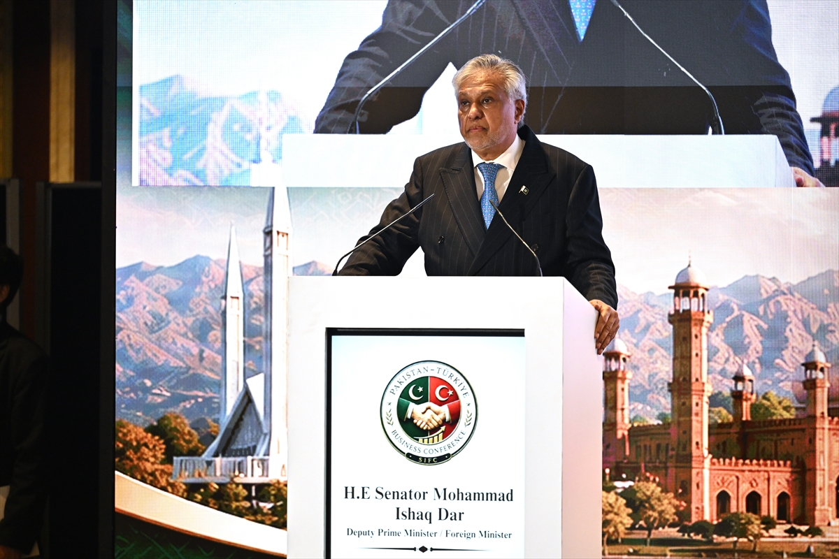 Pakistan Dışişleri Bakanı Dar: Birlikte hareket etmeliyiz