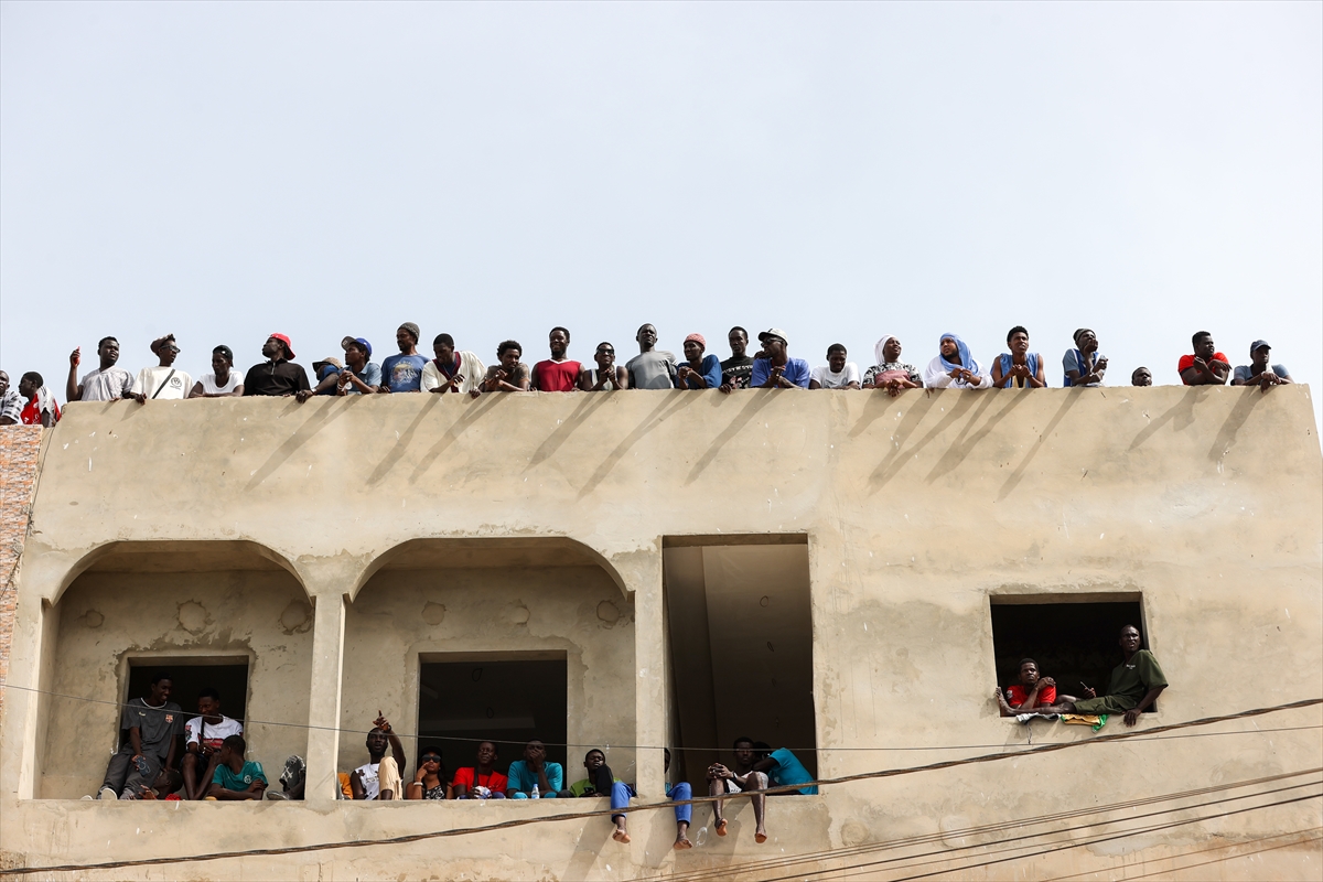 Dakar'da renkli balıkçı tekneleri yarıştı