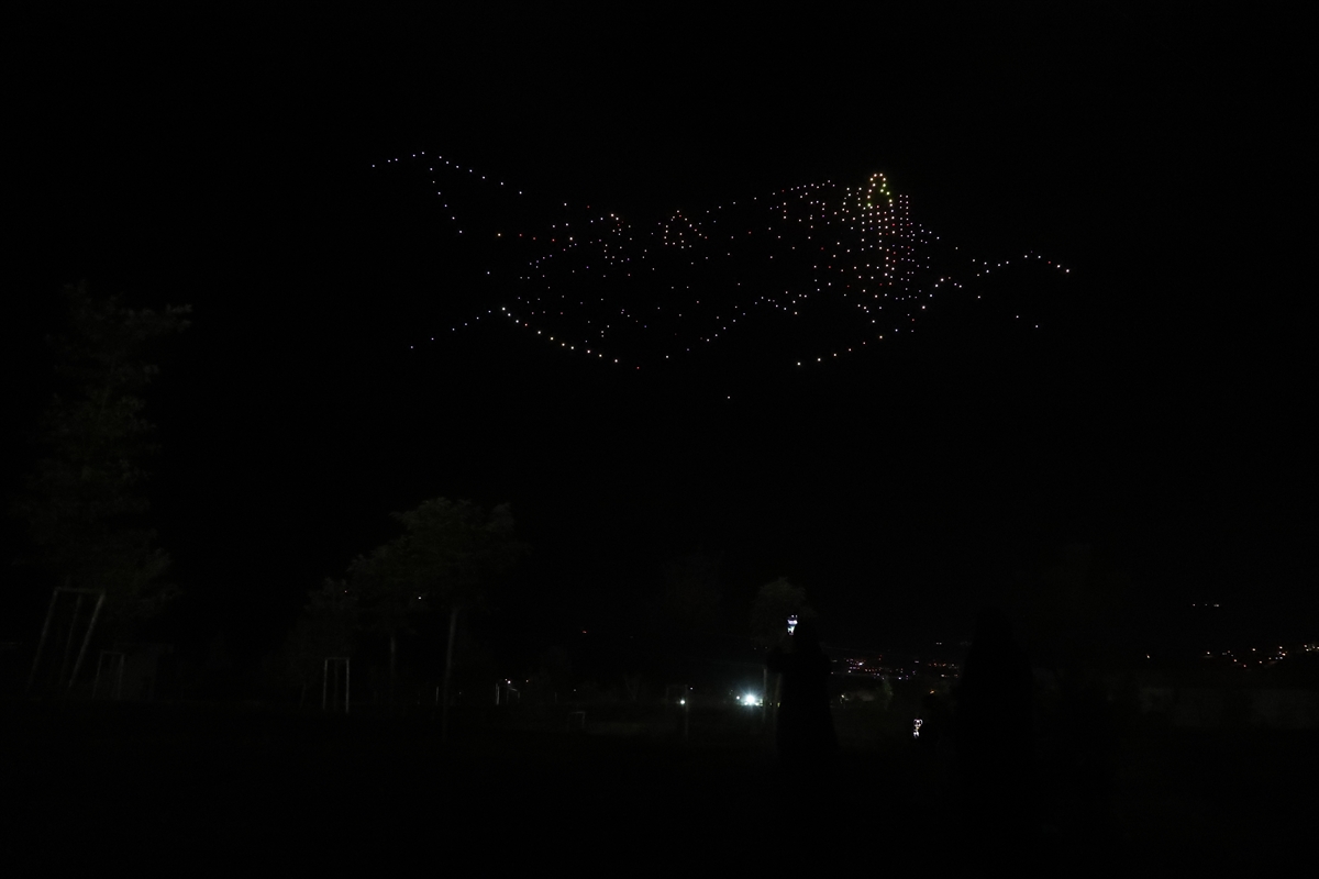 Şırnak'ta "Hz. Nuh'u Anma Merasimi"nde 500 dronla gösteri düzenlendi