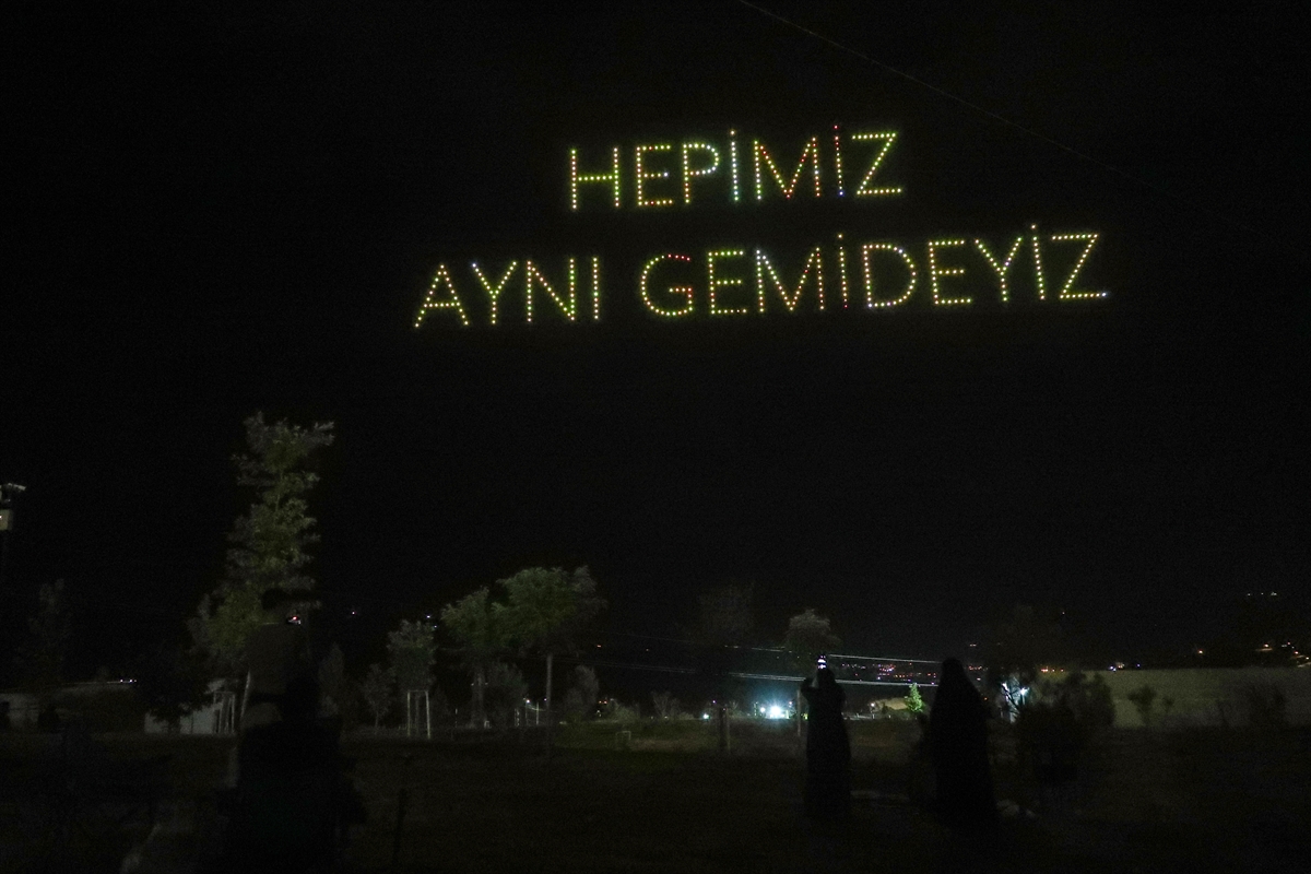 Şırnak'ta "Hz. Nuh'u Anma Merasimi"nde 500 dronla gösteri düzenlendi