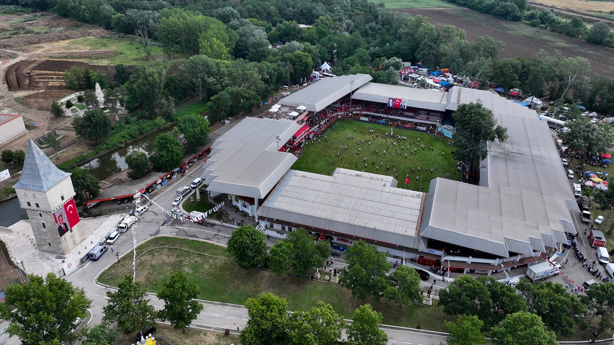 Kırkpınar'da ikinci gün müsabakaları başladı
