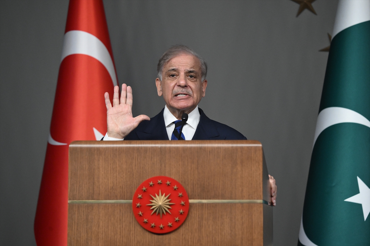 Erdoğan: Pakistan ile ikili ilişkileri görüştük