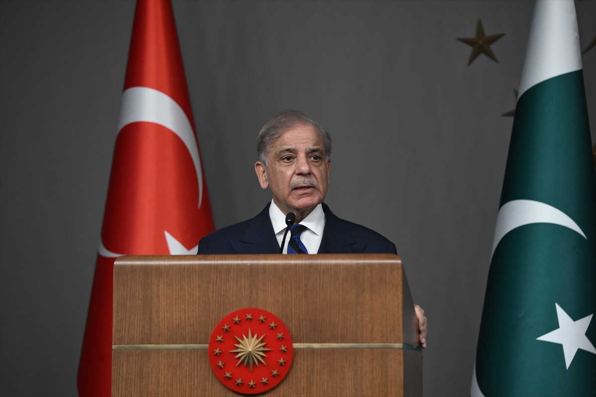 Erdoğan: Pakistan ile ikili ilişkileri görüştük