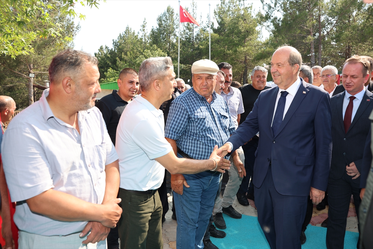 İran'ın eski lideri Hamaney için Tahran'da cenaze namazı kılındı